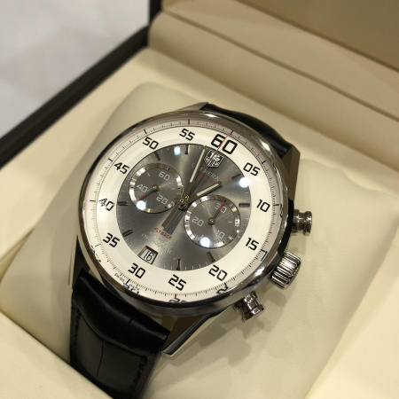 TAG Heuer Carrera