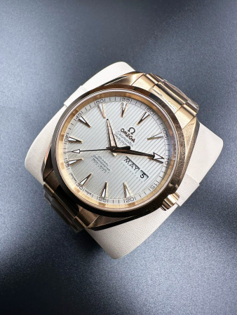 Omega Seamaster Aqua Terra 150M Co-Axial Annual Calendar 43 mm 231.50.43.22.02.002