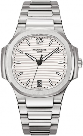 Patek Philippe Nautilus 35.2 mm 7118/1A-010