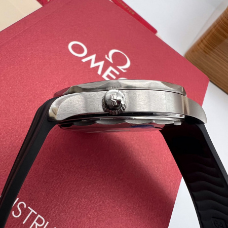 Omega Seamaster Diver 300M Co-Axial Master Chronometer 210.32.42.20.04.001