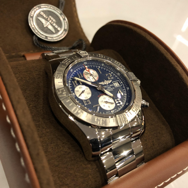 Breitling Avenger II