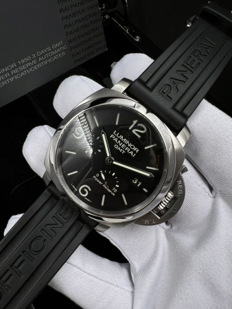 Panerai Luminor 3 Days GMT Power Reserve 44 mm PAM00321