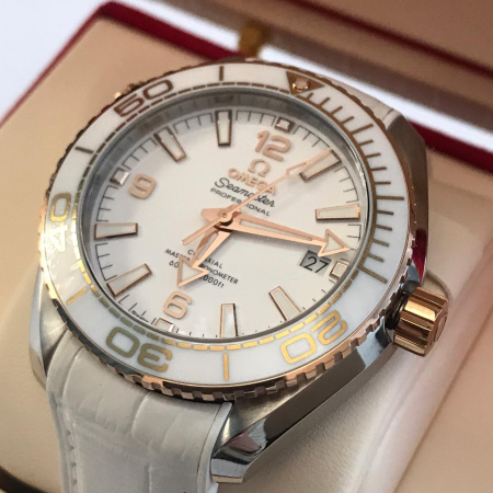 Omega Seamaster Planet Ocean 600M Co-Axial Master Chronometer 39.5 mm 215.23.40.20.04.001