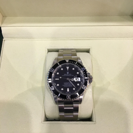 Rolex Submariner Date