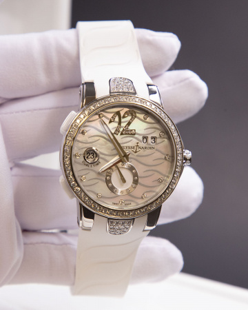 Ulysse Nardin Executive Dual Time Lady 40 mm 243-10B-3C/691