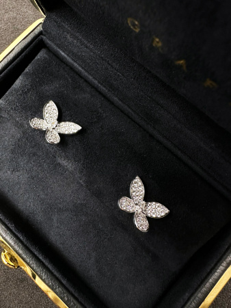 Серьги Graff Pave Butterfly Diamond Small Stud Earrings RGE1152