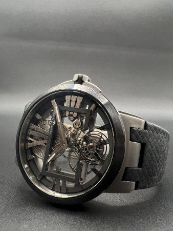 Ulysse Nardin Executive Skeleton Tourbillon 45 mm 1713-139