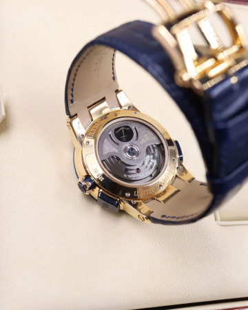 Ulysse Nardin El Toro 43 mm 326-01LE