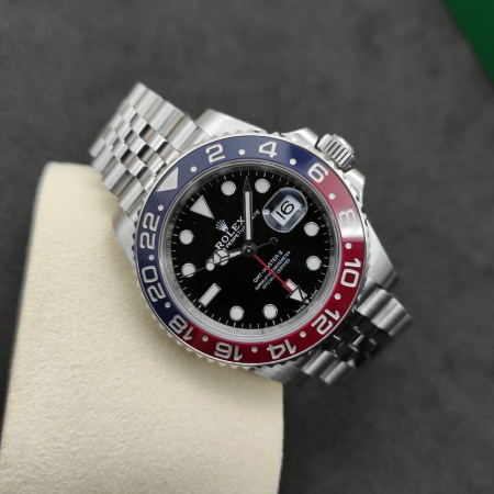 Rolex GMT-Master II 40 mm 126710 Steel Pepsi