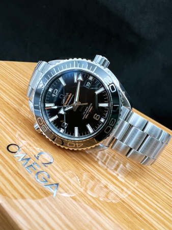 Omega Seamaster Planet Ocean 600m Co-Axial Master Chronometer 43.5 mm 215.30.44.21.01.001