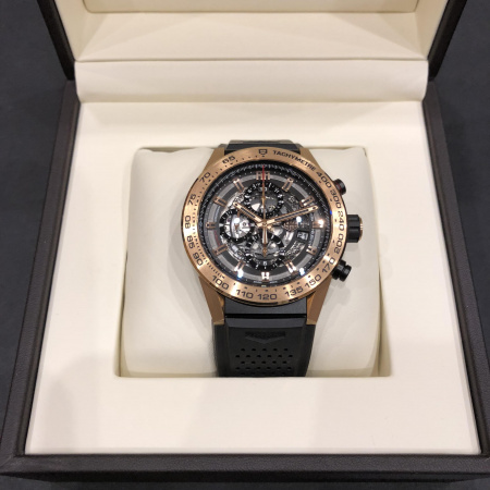 TAG Heuer Carrera Calibre Heuer 01