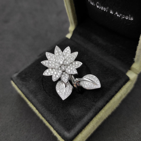 Кольцо Van Cleef & Arpels Flora Lotus VCARP1ND00