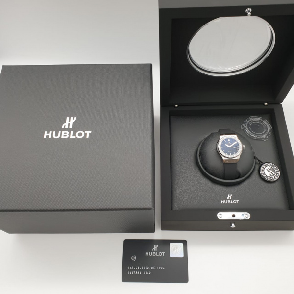 Hublot Classic Fusion Titanium 33 mm 582.NX.1170.RX.1204