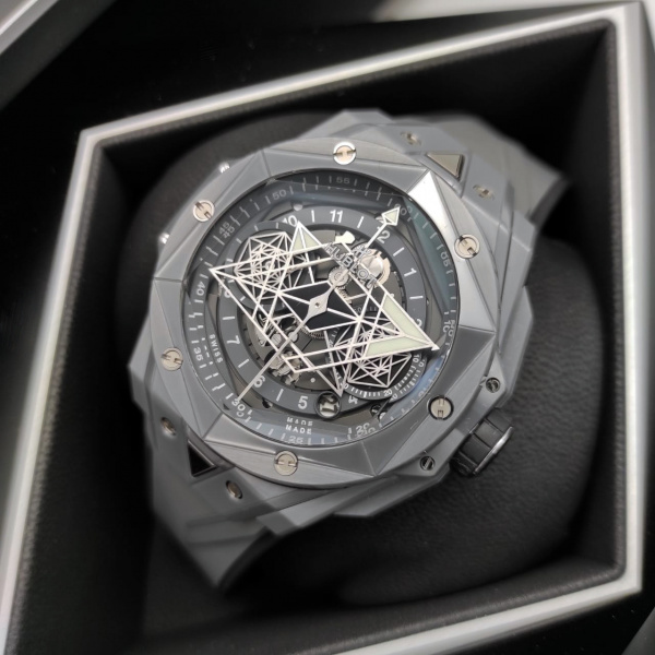 Hublot Big Bang Sang Bleu II Grey Ceramic 45 mm 418.FX.8007.RX.MXM21