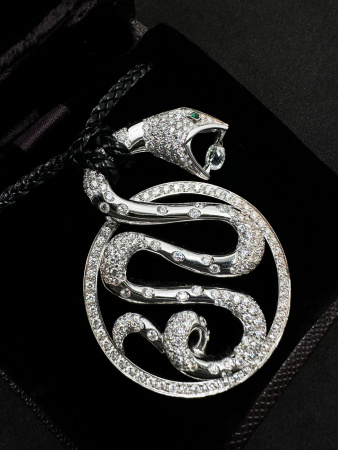 Колье Boucheron Diamond Trouble Necklace JPN00099