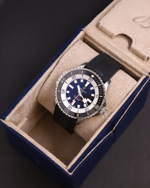 Breitling Superocean Automatic 46 mm A17378211B1S1