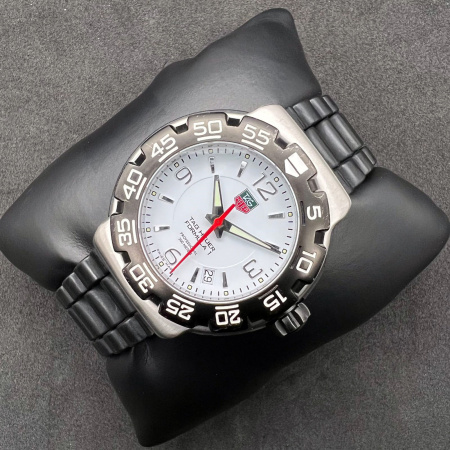 TAG Heuer Formula 1 Ladies 35.5 mm WAC1211.BT0707