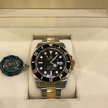 Rolex Submariner Date