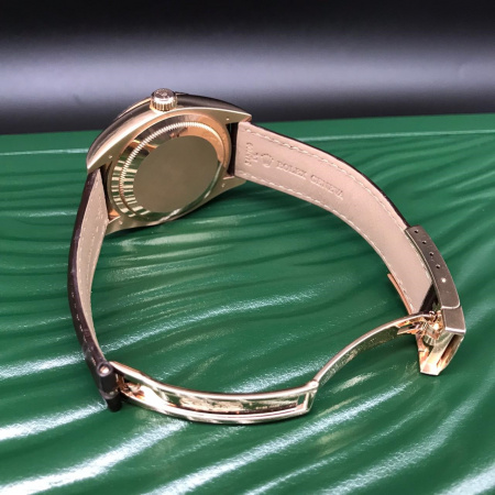 Rolex Sky-Dweller 326135