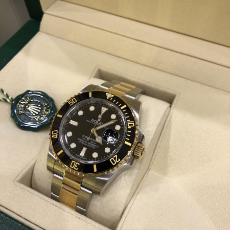 Rolex Submariner Date