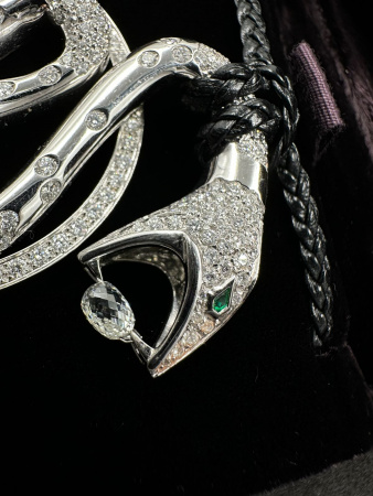Колье Boucheron Diamond Trouble Necklace JPN00099