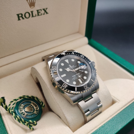 Rolex Submariner Date 40 mm 116610