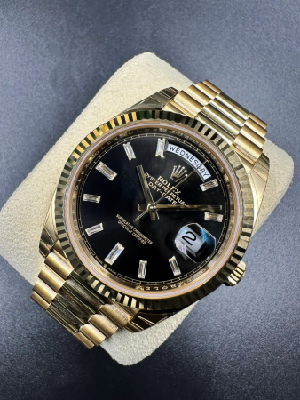 Rolex Day-Date 40 mm 228238