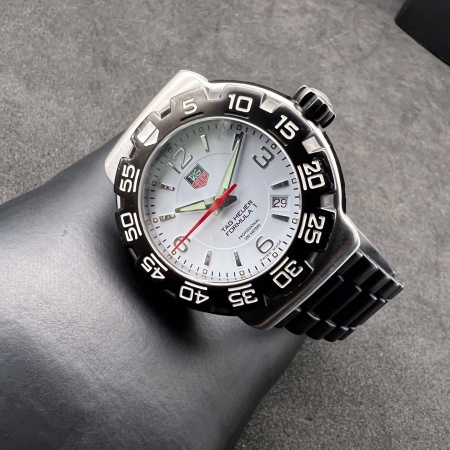TAG Heuer Formula 1 Ladies 35.5 mm WAC1211.BT0707