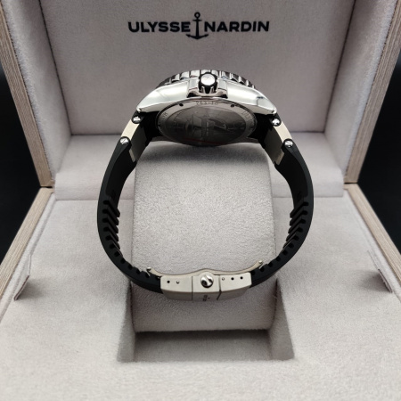 Ulysse Nardin Marine Diver 44 mm 263-10-3/92