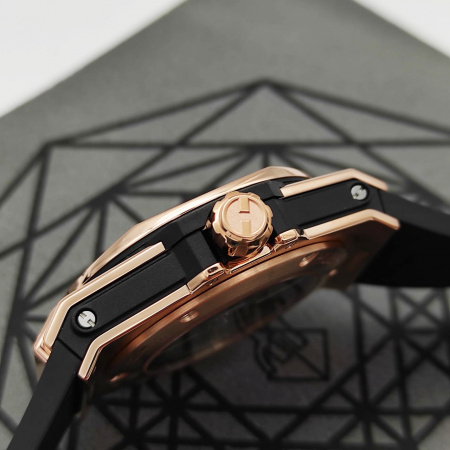 Hublot Big Bang Sang Bleu King Gold Pave 39 mm 465.OS.1118.VR.1704.MXM18