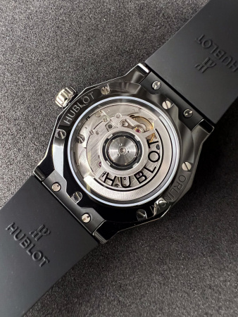 Hublot Classic Fusion Orlinski Black Magic 40 mm 550.CS.1800.RX.ORL21