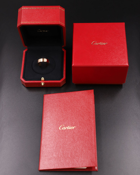 Кольцо Cartier Love Ring B4084800