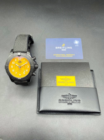 Breitling Avenger Hurricane 12H 45 mm XB0170E4/I533