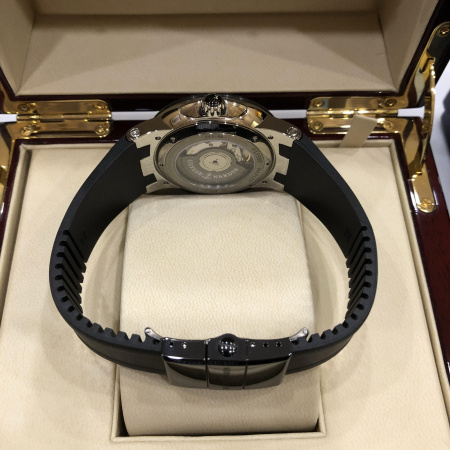 Ulysse Nardin Dual Time Executive