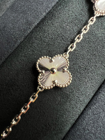 Браслет Van Cleef & Arpels Vintage Alhambra 5 Motifs VCARP9XE00