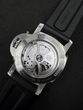 Panerai Luminor 3 Days GMT Power Reserve 44 mm PAM00321