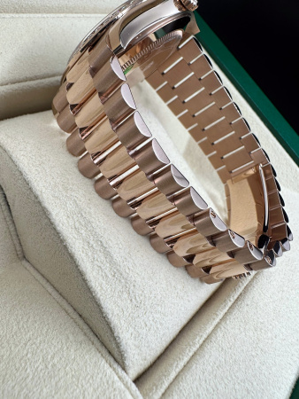 Rolex Day-Date 40 mm 228345